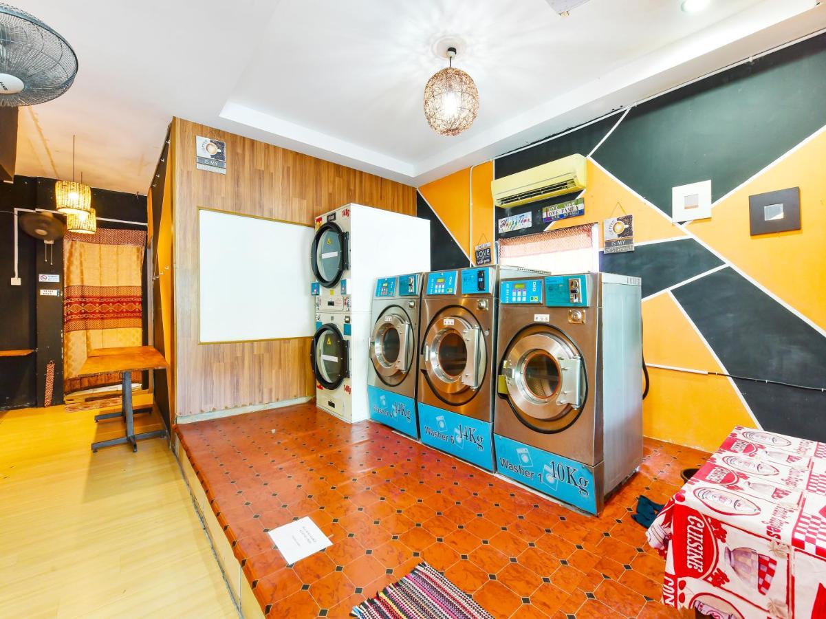 Spot On 90477 Hotel Kl2Fighter Malacca Εξωτερικό φωτογραφία